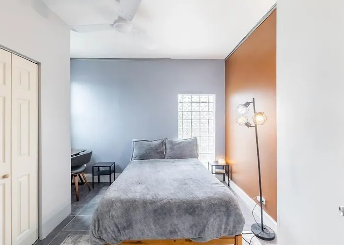 Ferienhaus Modern 4 Bedroom Greystone